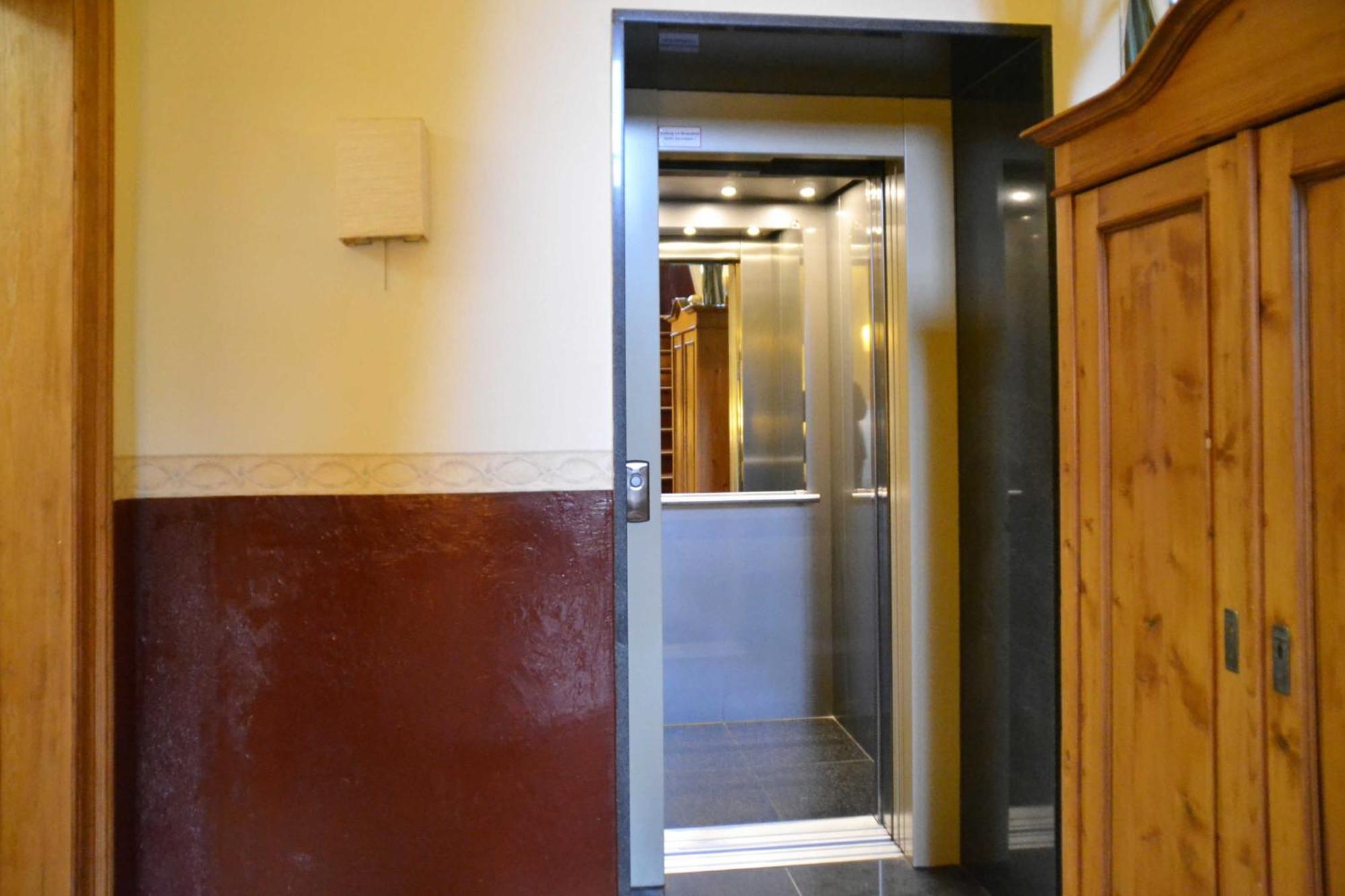HERMANN Hotel Bar Guben Buitenkant foto